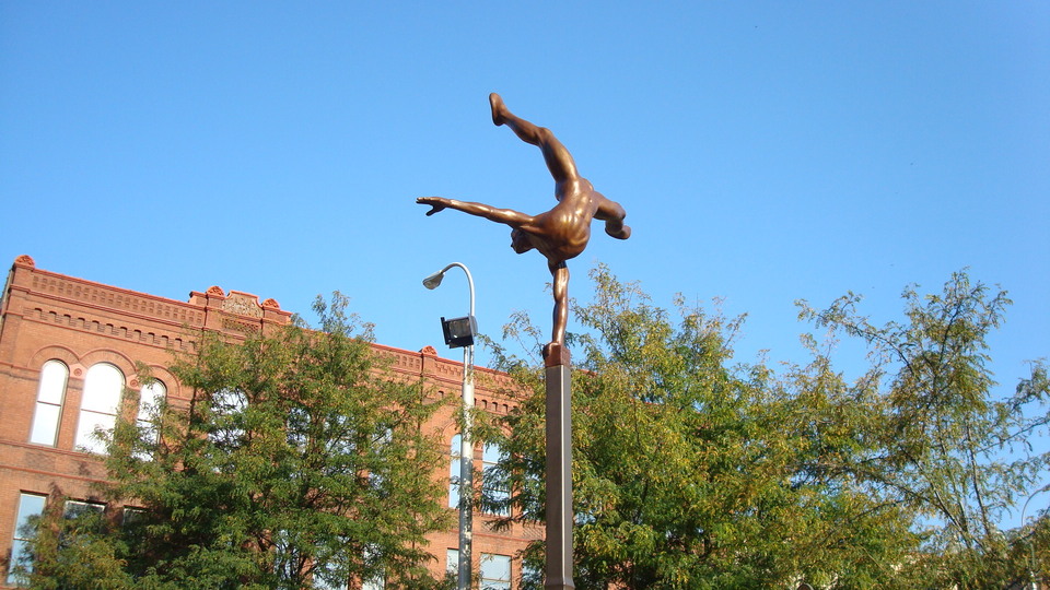 Sioux Falls, SD: Sculpture in downtown Sioux falls