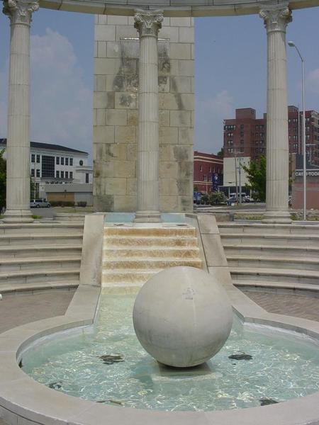 Jackson, TN: water fountain in downtown jackson