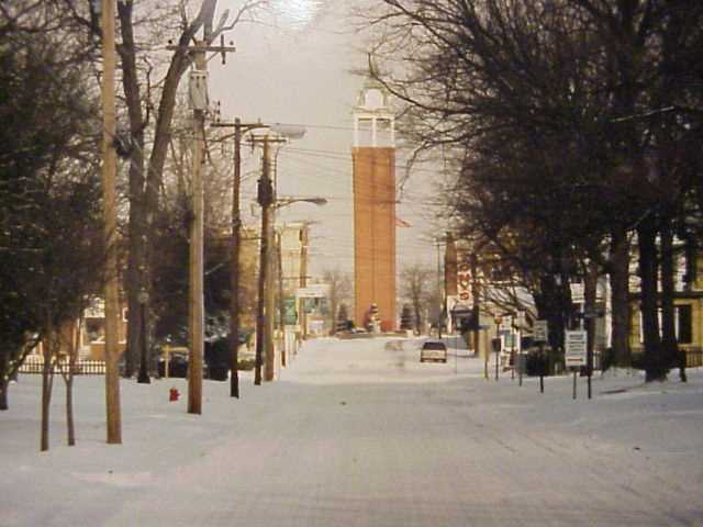 Marion, IL: Tower Square Plaza