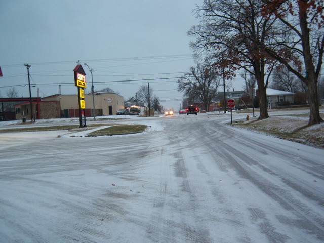 Peculiar, MO: Snow on December 22, 2007