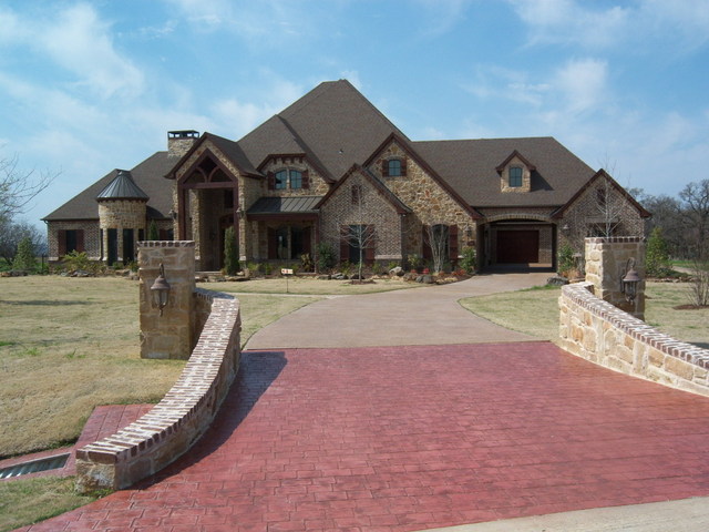 Cross Roads, TX: House in Forest Hills
