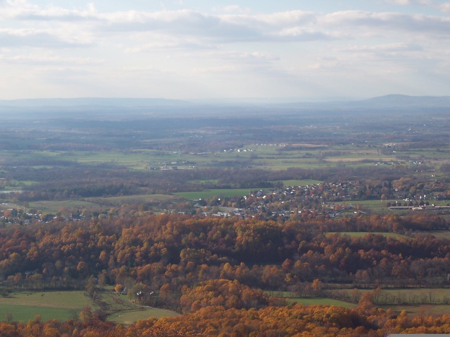 Boonsboro, MD: Another view from atop The Washington Monument on South Mountain
