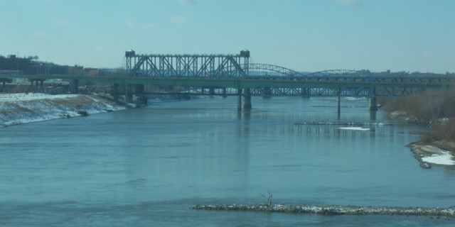Kansas City, MO: Missouri River from the Paseo Bridge