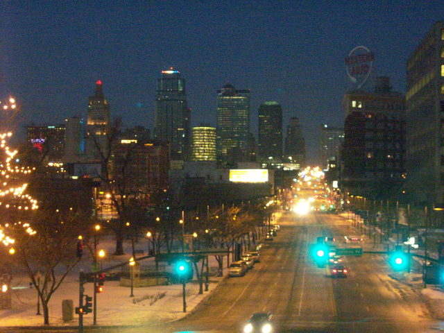 Kansas City, MO: Kansas City Skyline at Night