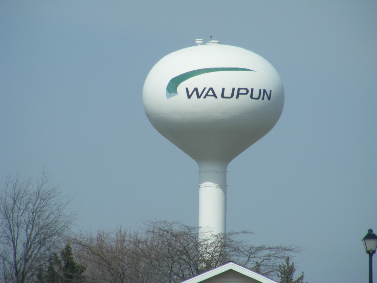 Waupun, WI: Water tower