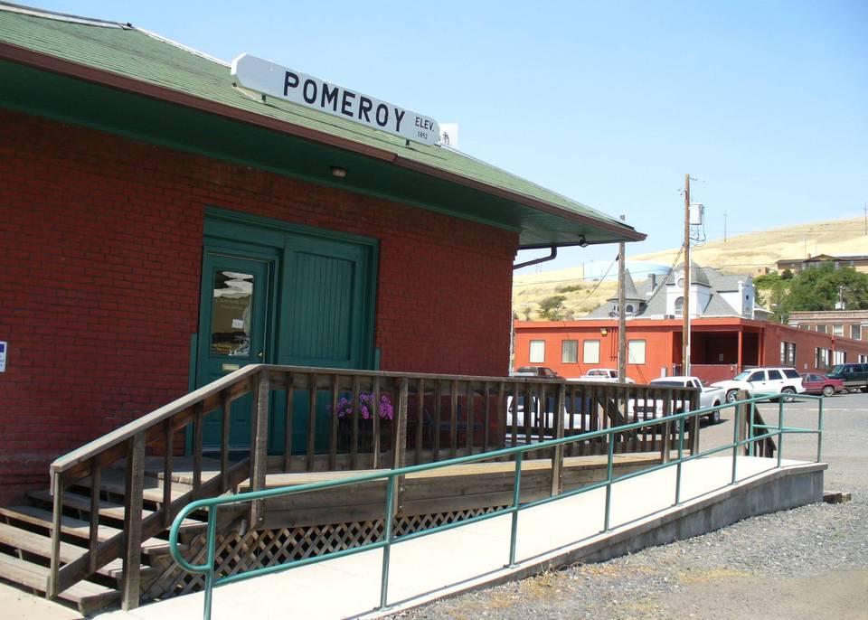 Pomeroy, WA: Train depot, formerly