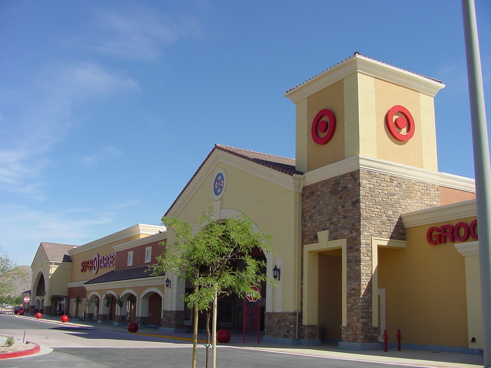 Apple Valley, CA: Super Target at Apple Valley Commons (California's first Super Target)