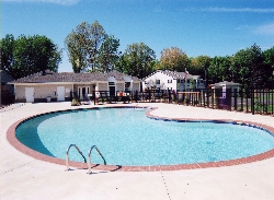 Madison, OH: Lakeside Villas pool Madison, OH