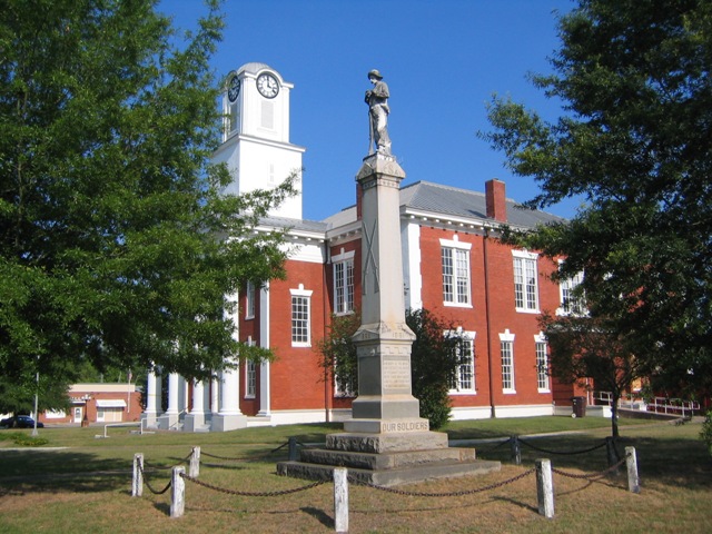 Lumpkin, GA: Stewart County Confederate Memorial and Courthouse