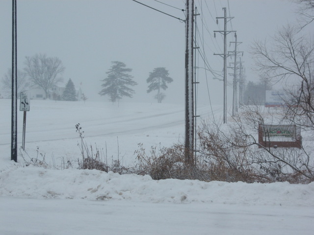 Chillicothe, MO: Washington St (Hwy 65) covered with Snow