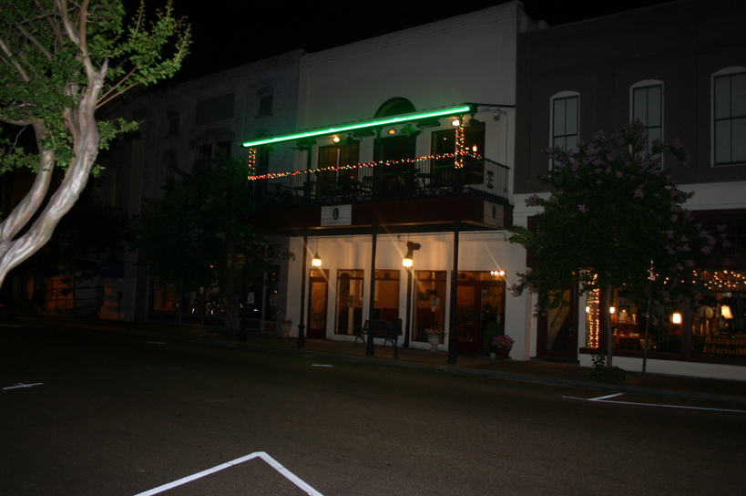 Hattiesburg, MS: Brownstone's Restaurant in Downtown