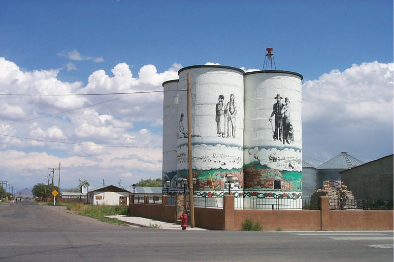 Antonito, CO: Grain Towers with murals