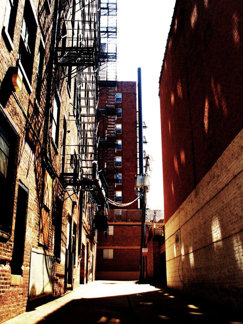 Chicago, IL: A Chicago alley
