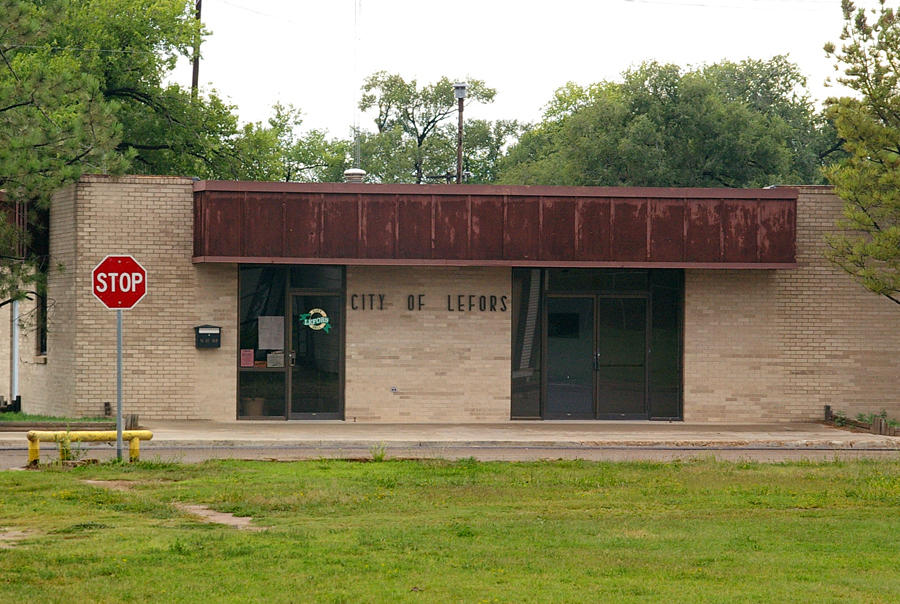 Lefors, TX LEFORS CITY HALL. Lefors was elected the first county seat