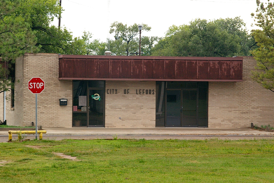Lefors, TX: LEFORS CITY HALL. Lefors was elected the first county seat when Gray County was organized in 1902, and was incorporated as a town in 1931. The county seat later moved to Pampa.