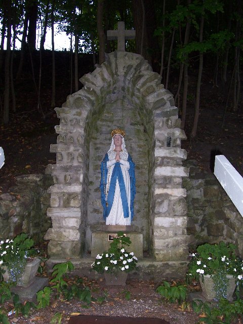 North Adams, MA: Grotto at St. Francis of Assisi Church