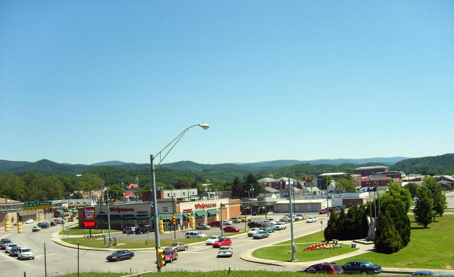 Elkins, WV : Intersection of Randolph Ave, Harrison Ave ...