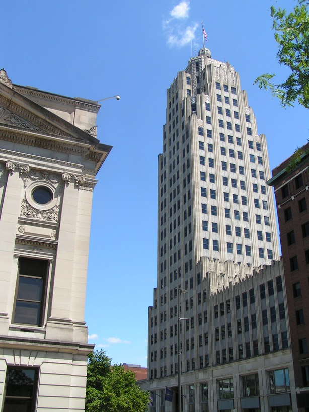 Fort Wayne, IN: Lincoln Tower Building Downtown