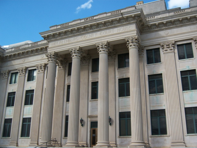 Charlotte, NC: Historic Mecklenburg County Courthouse