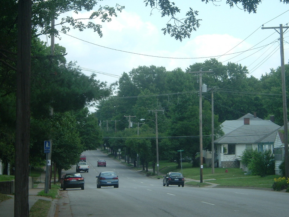 Carbondale, IL: West Walnut Street