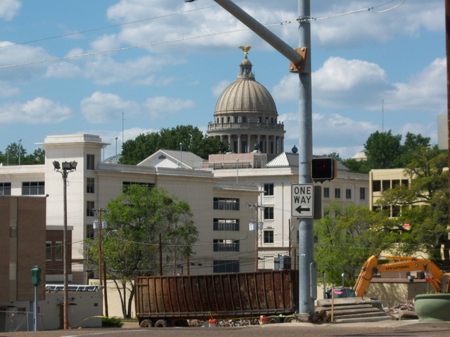 Jackson, MS: Mississippi Capitol from State Street