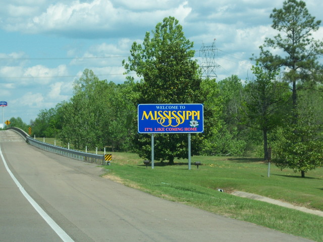 Vicksburg, MS: Mississippi sign on I-20