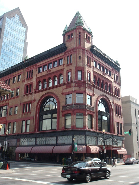 Louisville, KY: Levy Building