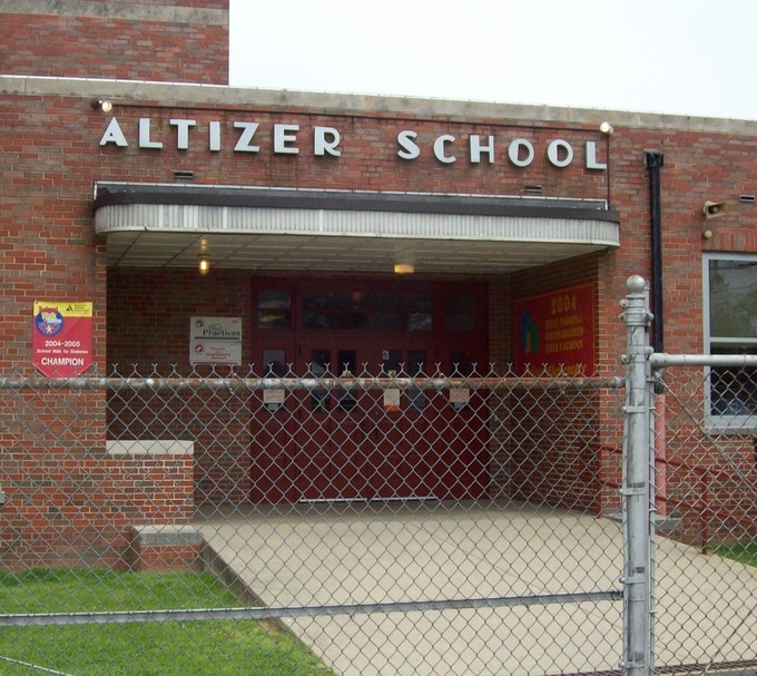 Huntington, WV: Altizer Elementary School, I went there in the 50's