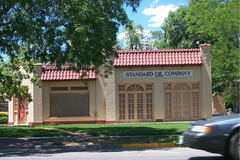 Canon City, CO: Standard Oil