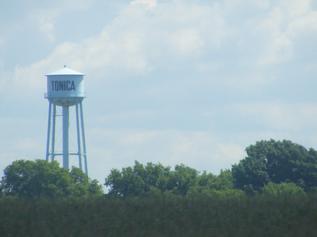Toluca, IL: Toluca water tower