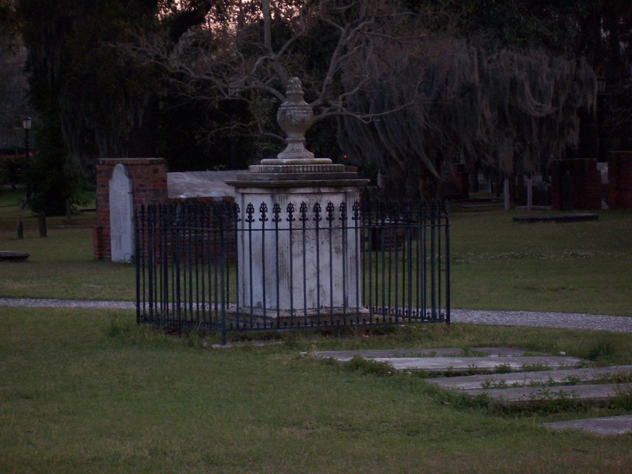 Savannah, GA: Colonial park Cemetery