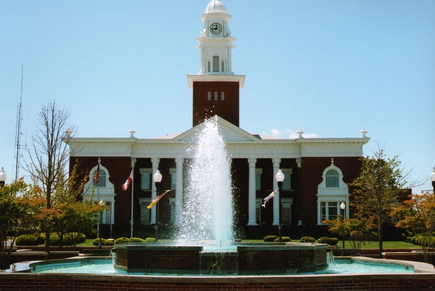 Opelika, AL: Lee County Courthouse, Opelika, AL