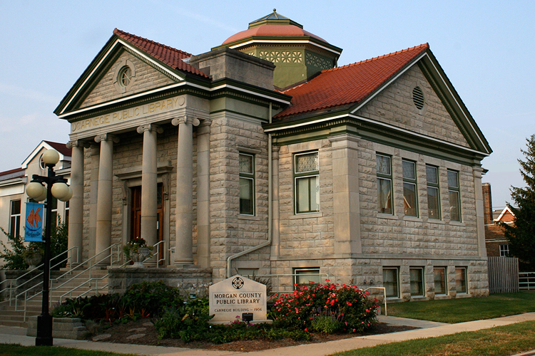 Martinsville, IN: Morgan County Library in Downtown Martinsville