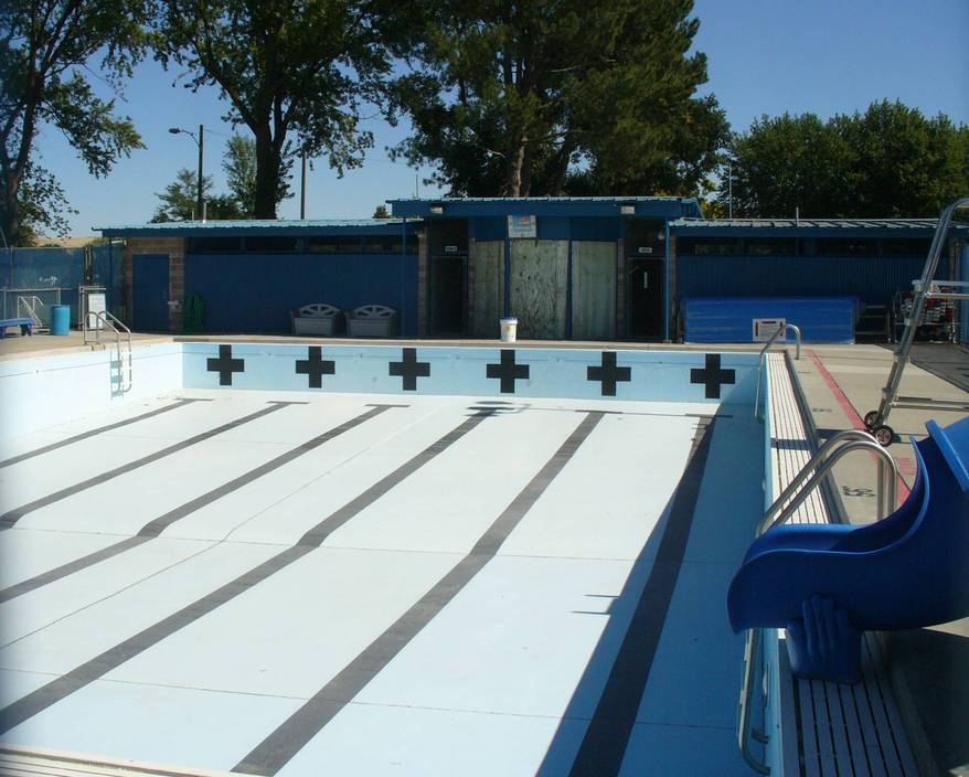 Prescott, WA: Prescott swimming pool