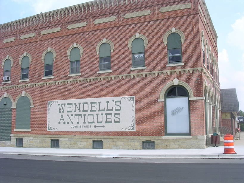 Dodge Center, MN: Closed Antique Shop