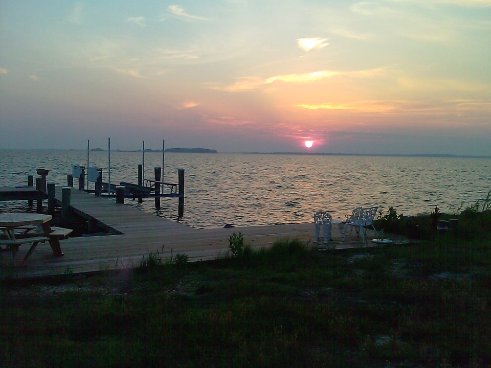 Grasonville, MD: Sunset over Eastern Bay