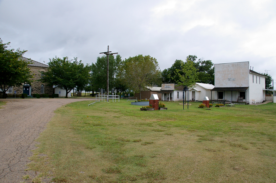 Mobeetie, TX: OLD MOBEETIE, the original townsite, began to decline when the post office and most of the town's businesses moved two miles north in 1929 to meet the Panhandle and Santa Fe Railway.