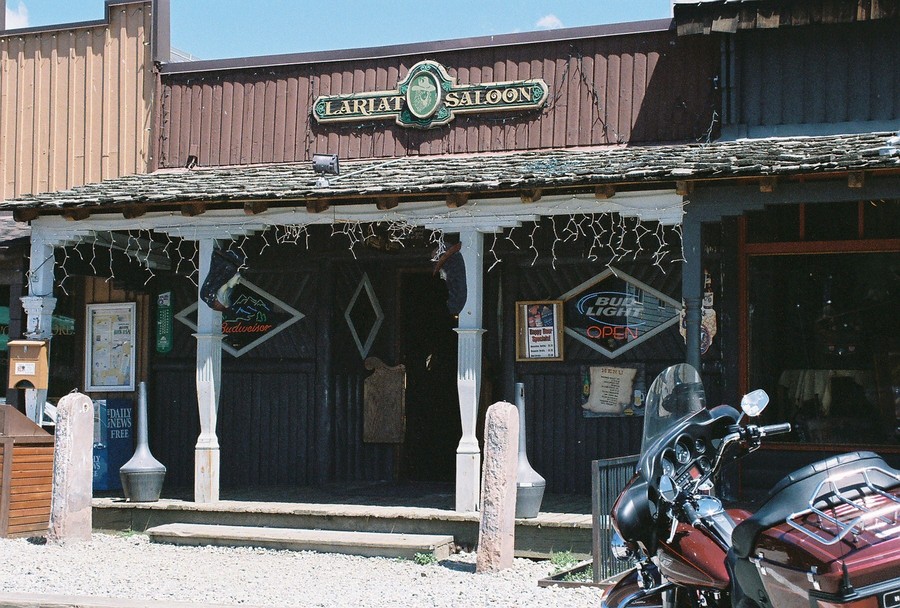 Grand Lake, CO: Lariat Saloon