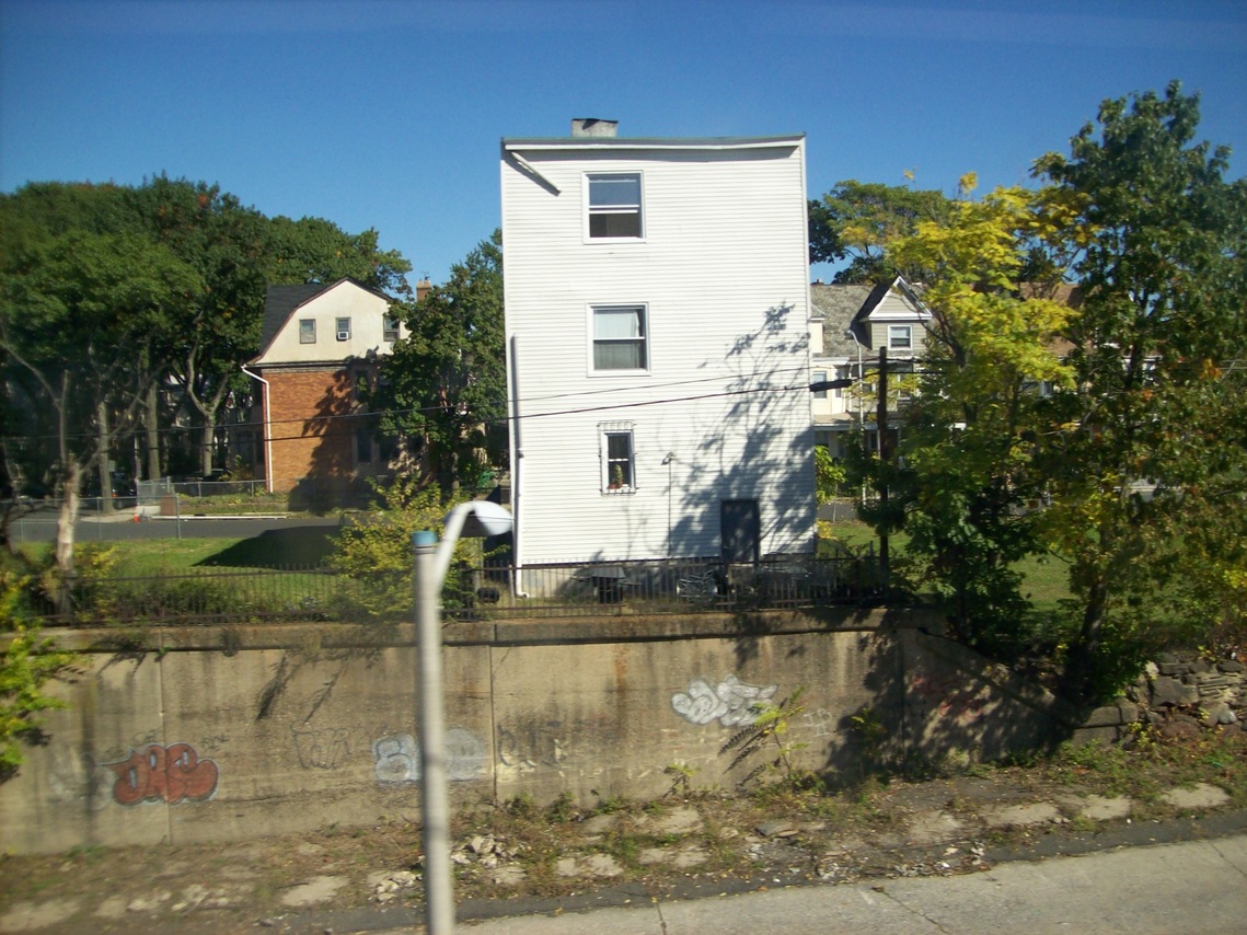 East Orange, NJ: An alone apartment on an empty lot- East orange