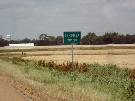 Tyronza, AR: Population