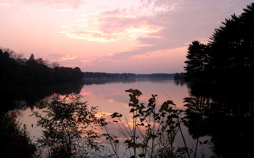 Leesport, PA: Lake Ontelaunee in Fall 2005 Overcast Sunset