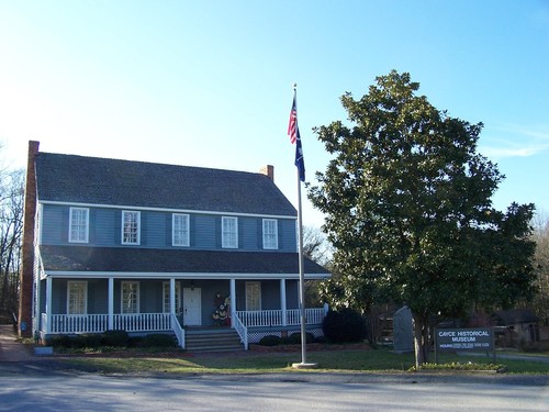 Cayce, SC: Cayce Historical Museum. This is right next to Cayce's town hall (which is out of frame to the left) and Granby Gardens park (which is out of frame to the right). European settlement goes back a long time is this little plot of land; note the log cabins behind the tree.