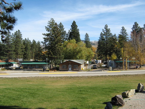 Darby, MT: Downtown Darby, Mountain Spirit Inn