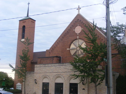 Sun Prairie, WI: Sacred Hearts Catholic Church