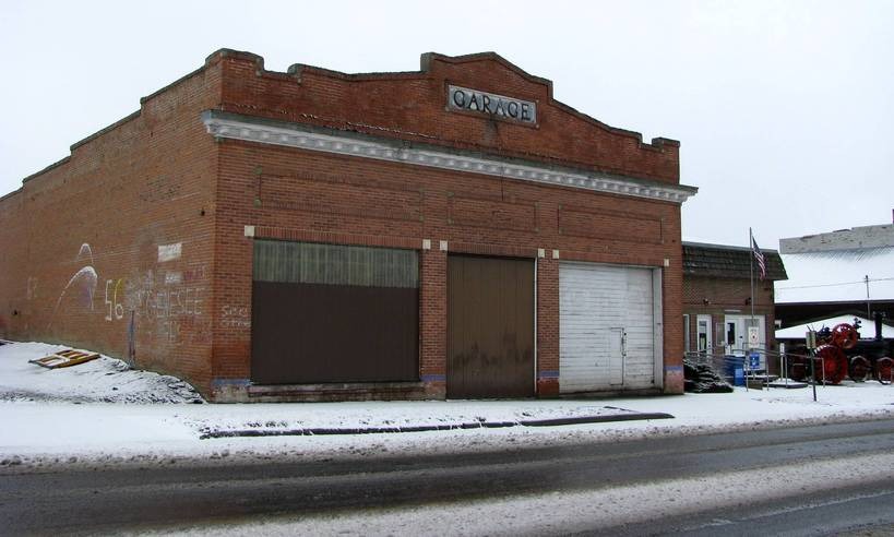 Colton, WA: Colton Garage, March 2009