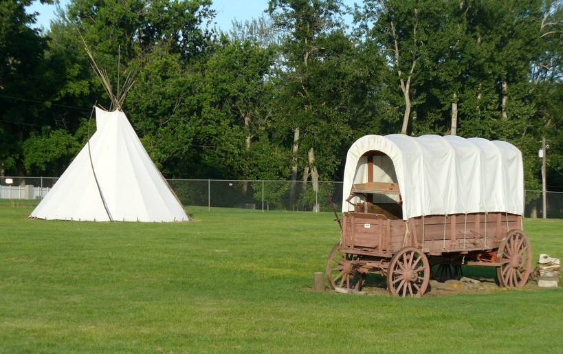 Walla Walla, WA: Fort Walla Walla Museum wagon & tepee, 2008