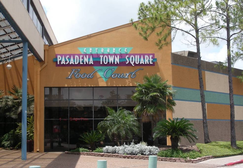 Pasadena, TX: Town Square Mall