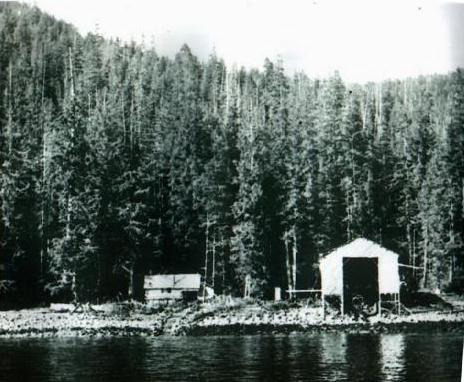 Hollis, AK: Wolf creek boatworks about 1945