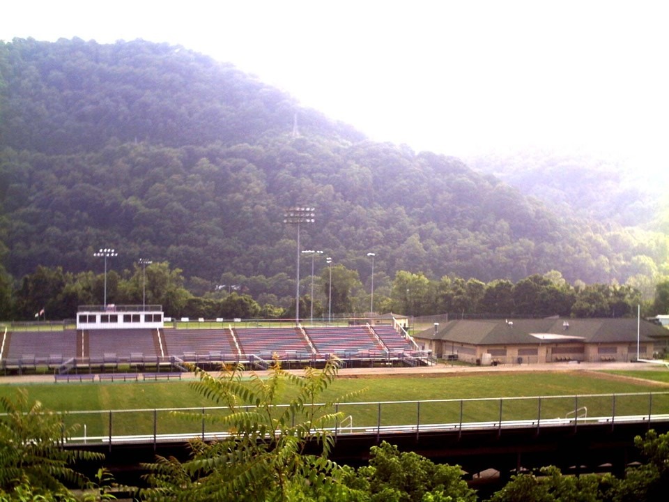 Belle, WV: City of Belle WV - Photos of Riverside High School Football Field