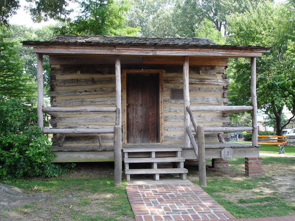 Collierville, TN: Restored stagecoach stop on the Historic Town Square